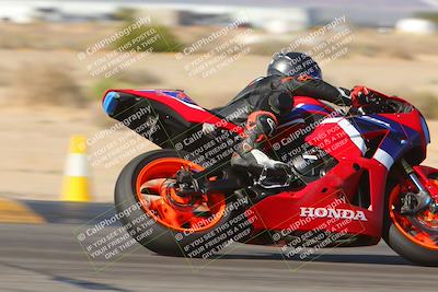 media/Nov-11-2023-SoCal Trackdays (Sat) [[efd63766ff]]/Turn 8 Set 1 (1030am)/